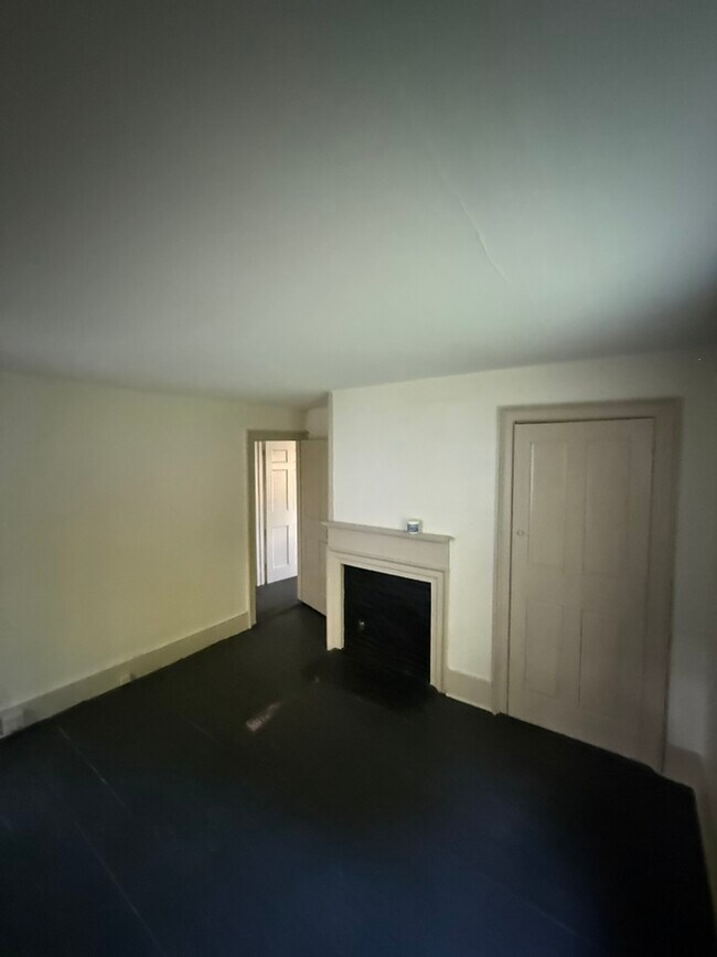 Photo - 10 Chance Pond Rd
