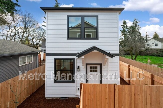 Photo - 12094 SE Market St