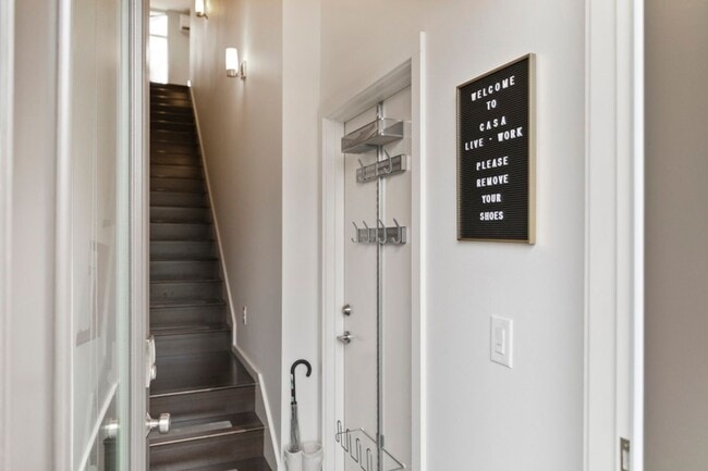 Photo - 4Bd/3Ba Seattle Townhome