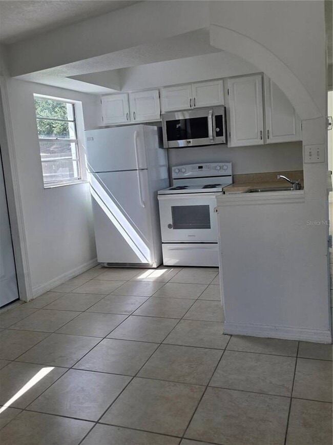 Photo - 294 Valencia Ave