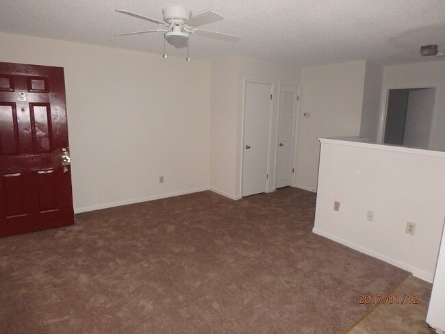 Photo - 3200 Summer Pl Unit 3