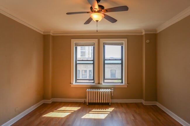 Photo - 920 W Eastwood Ave Unit #502