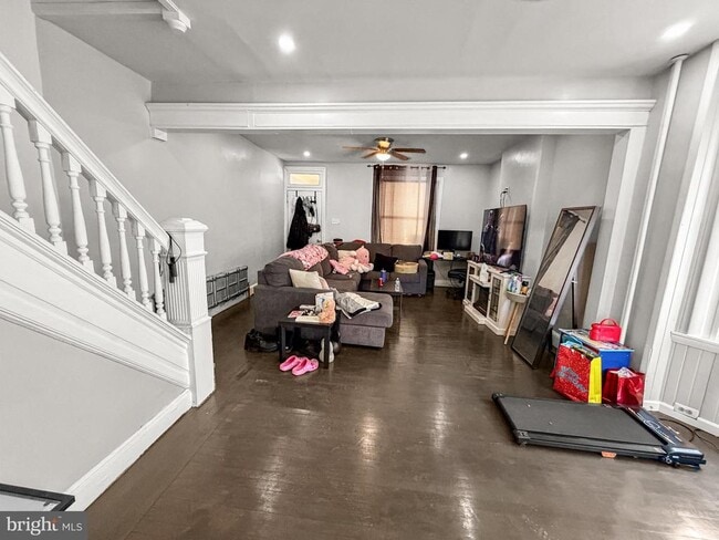 Photo - 413 Walnut St