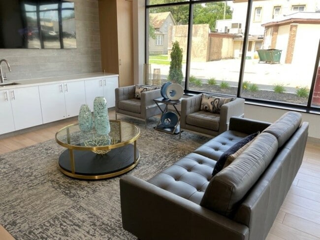 Photo - 1100 S Main St Unidad 312.1315795