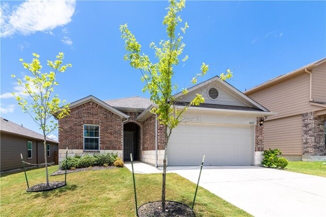 Photo - 15117 Bullbrier Rd House