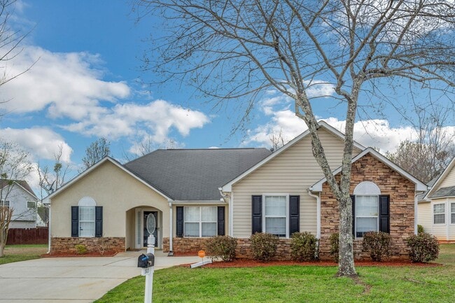 Photo - Coming Soon.. Prelease Now! Gorgeous 3bedroom 2bath ranch home for lease in McDonough!