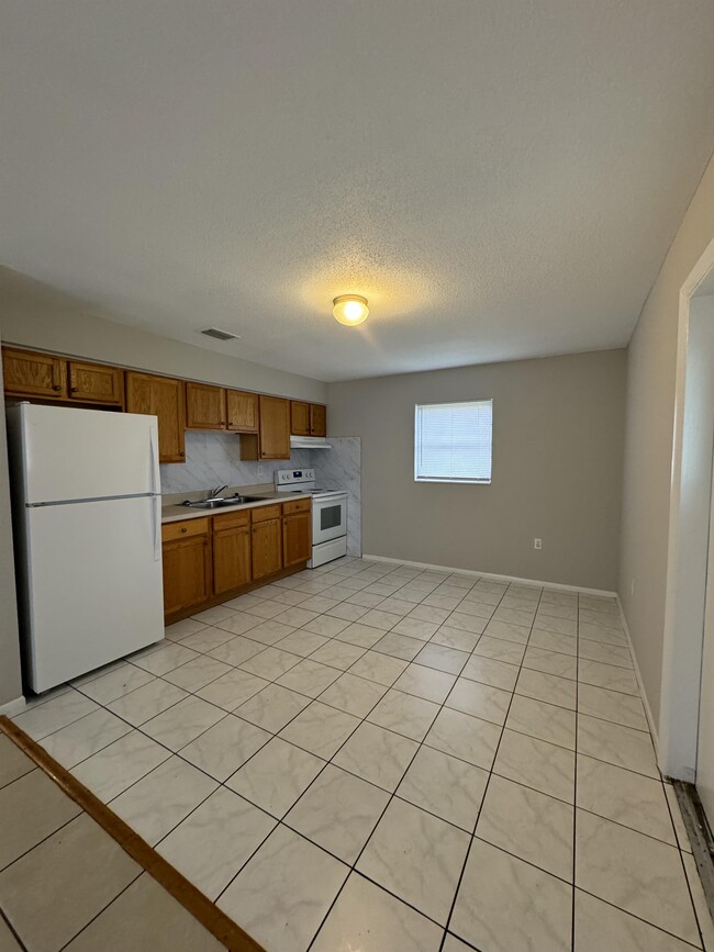 Photo - 64 1st St Unit 64