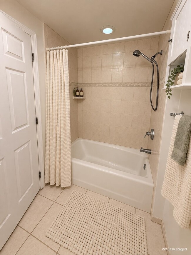 920 Jefferson St Unit 203