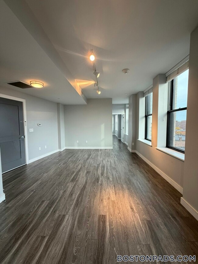 Photo - 23 Central Ave Unidad 705