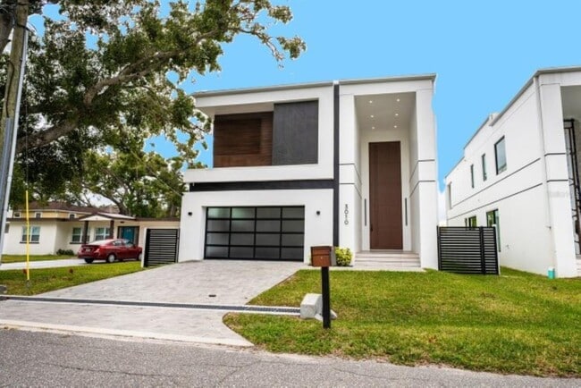 Photo - 3010 W Trilby Ave