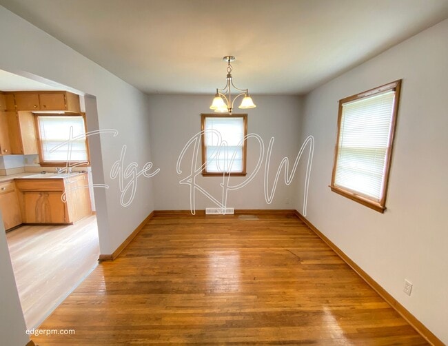 Photo - 222 Walnut St