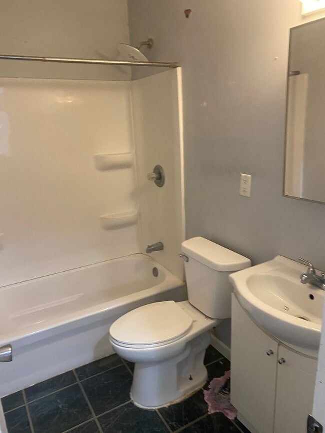 Photo - 2 bedroom 1 bath house  with fenced in yard available soon!