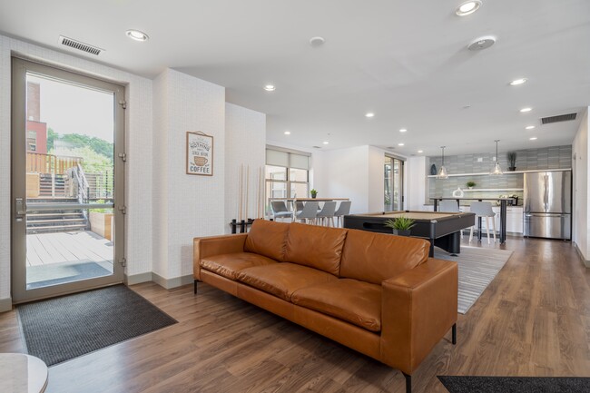 Building Photo - Icon on Bond Rental