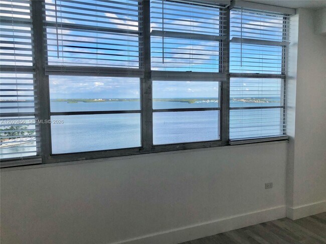 Photo - 905 Brickell Bay Dr Unit 2029