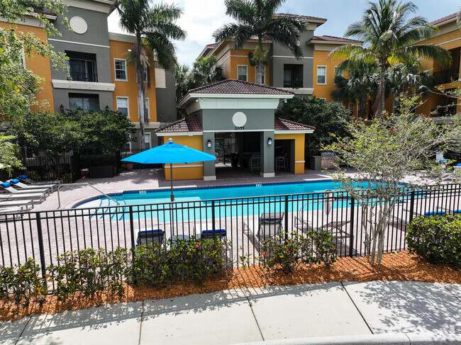 Building Photo - Terraces on the Square Rental