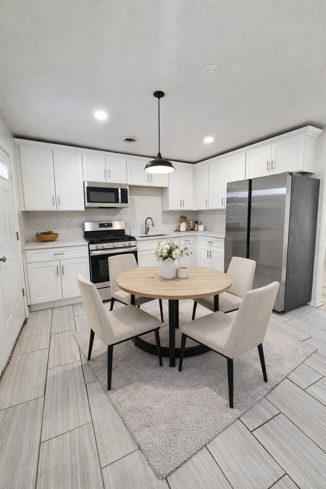 Photo - 2069 217th St