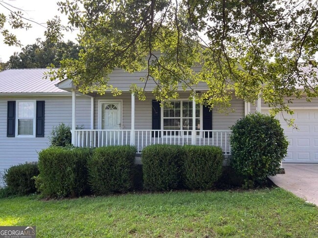 Photo - 5075 Mills Dr House