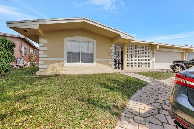 Building Photo - 6729 Camelia Dr Rental