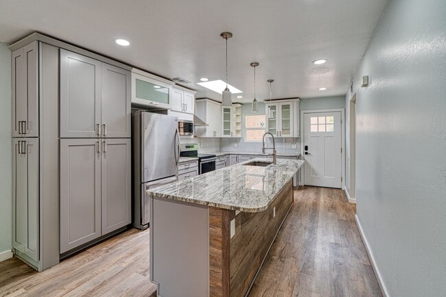 Photo - COMING SOON! Beautifully Renovated 3 bedro...