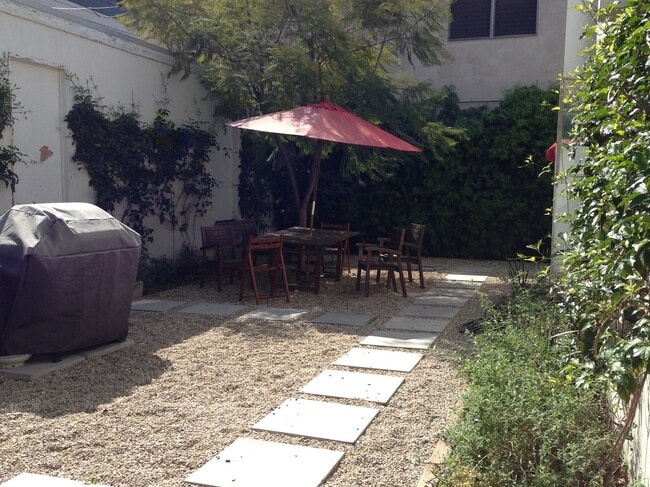 Photo - 128 S Hayworth Ave Unit Hayworth Avenue #6