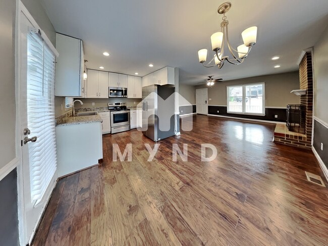 Photo - 3504 Berdan Ct