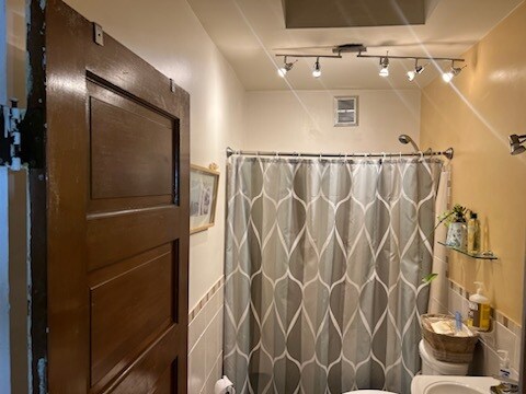 Photo - 1333 E St NE