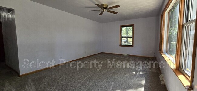 Photo - 1916 Laverne Ave