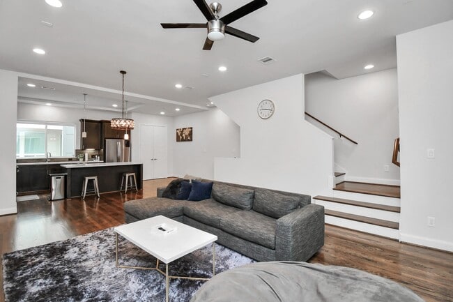 Photo - 326 Eado Park Cir