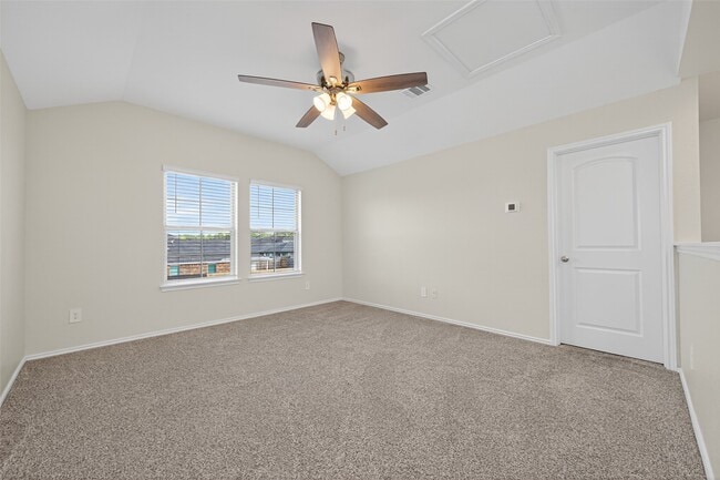 Building Photo - 21170 Alder Oaks Dr