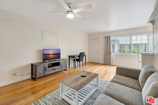 Building Photo - 4035 Inglewood Blvd Unit #1