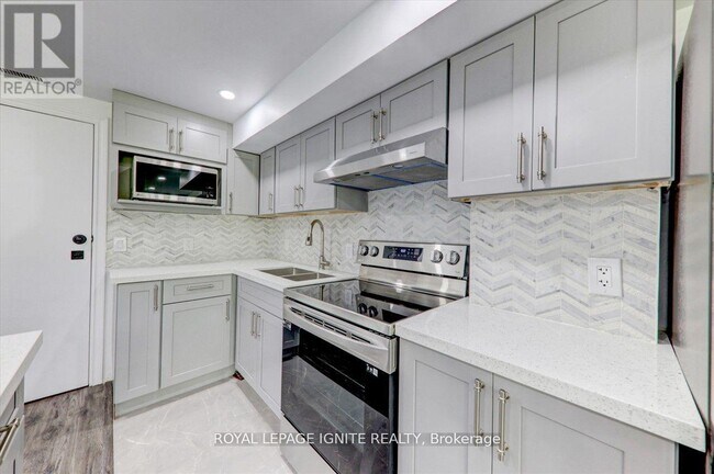 Photo - 103 Bremner St