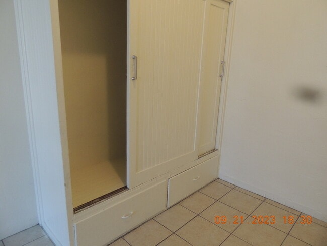 Photo - 532 21st St Unit 4