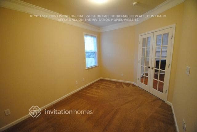 Photo - 404 N Hampton Trail