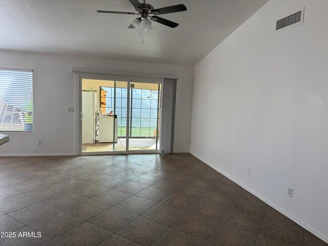 Photo - 1319 W Michelle Dr