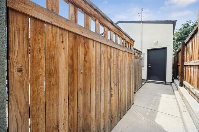 Photo - Upscale rear unit in the heart of Denver!