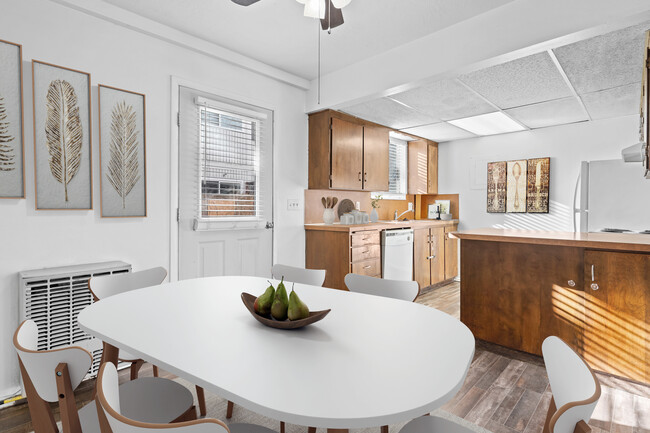 2 Bedroom - Twin Creek Apartments