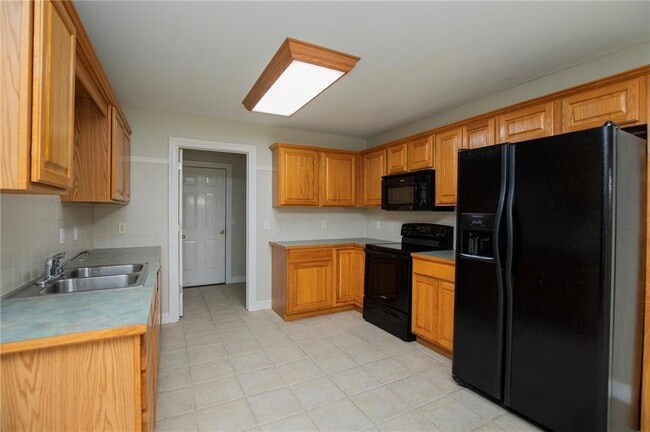 Photo - 139 Fox Run Cir