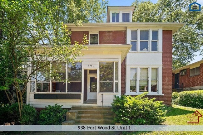 Building Photo - 938 Fortwood St