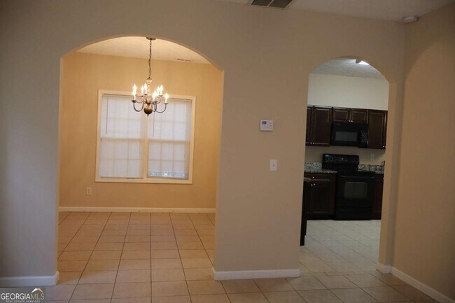 Photo - 176 Rivergate Ct