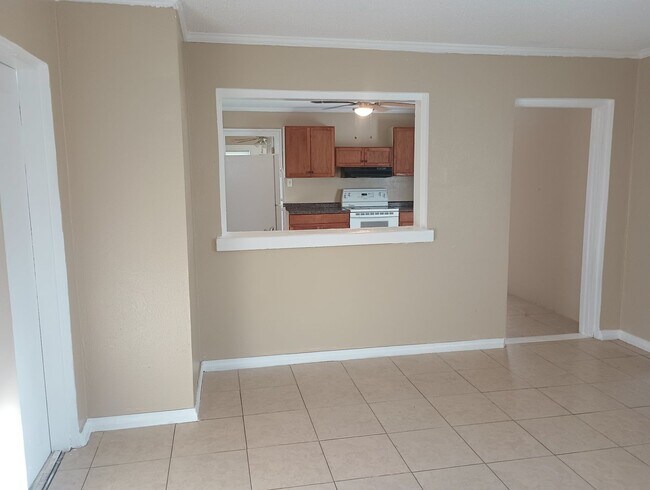 Photo - 2/1 Unit for rent in Lake Wales