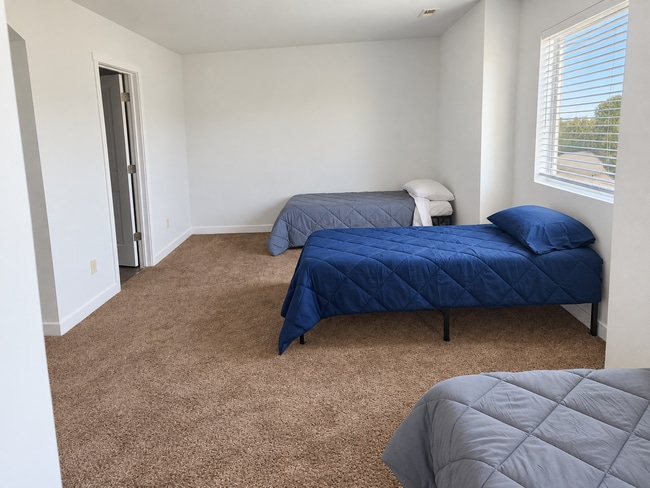220 N 750 E St