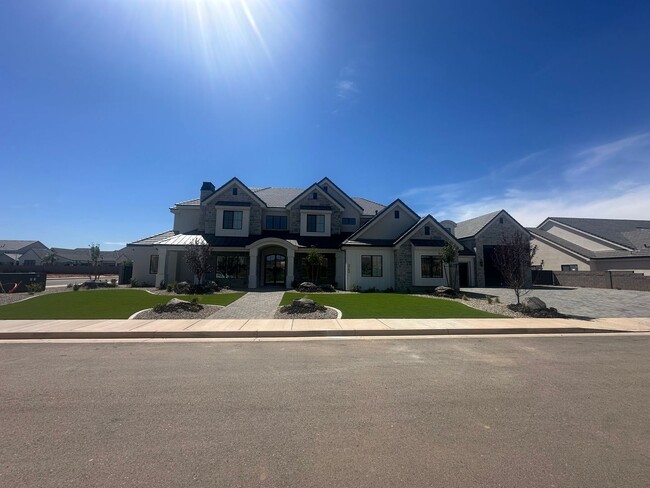 Building Photo - BRAND NEW Gorgeous 6 bed 7 bath with Pool ... Rental