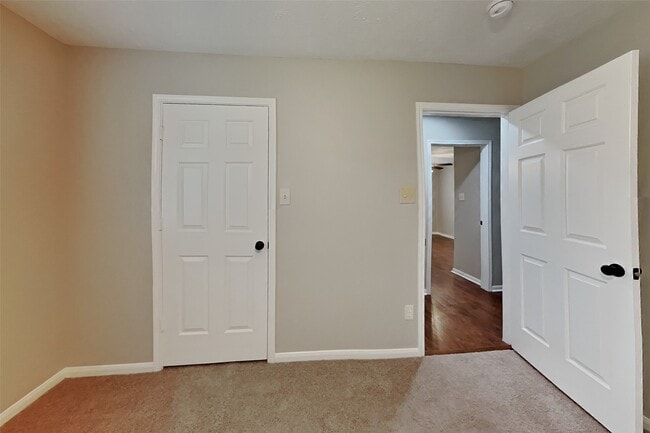 26905 Faircourt Dr