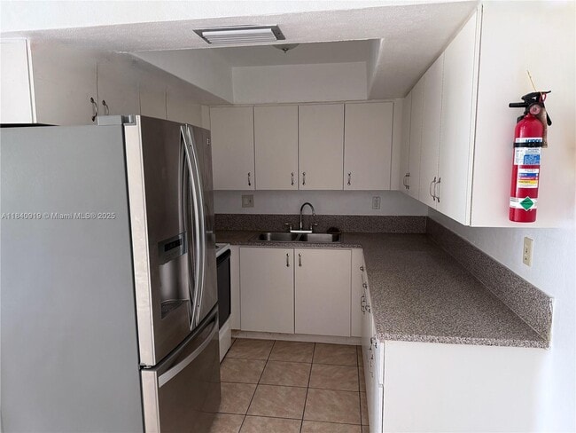 Photo - 5304 NW 22nd St Unidad 5304