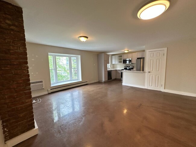 Photo - 327 Van Brunt St