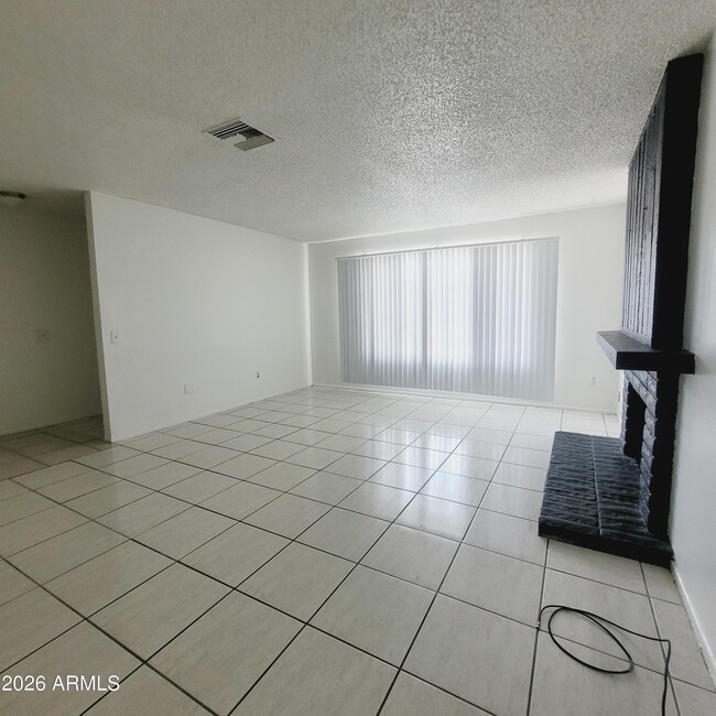 4424 N 53rd Ln Unit 1