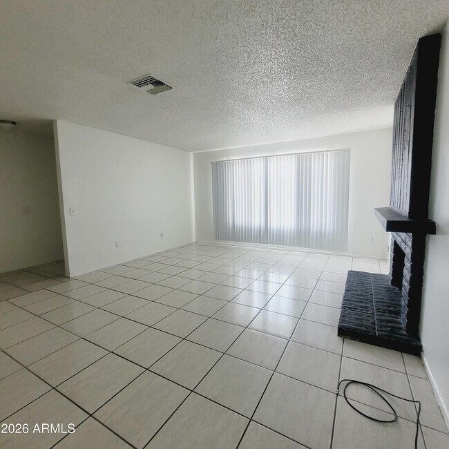 Photo - 4424 N 53rd Ln Unit 1