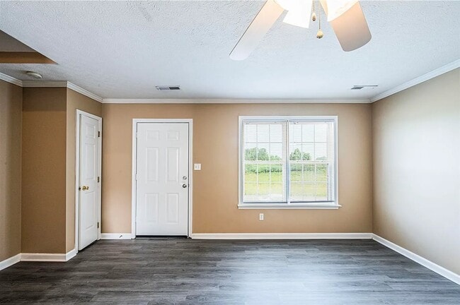 Photo - 133 Concord Dr Unit C