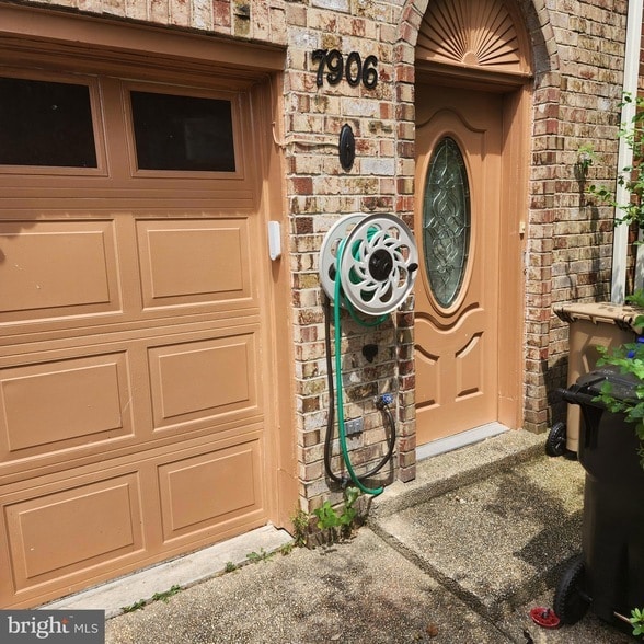 Photo - 7906 Ashford Blvd