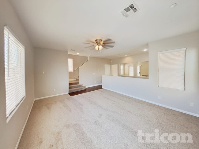 Photo - 6639 Weeping Pine St